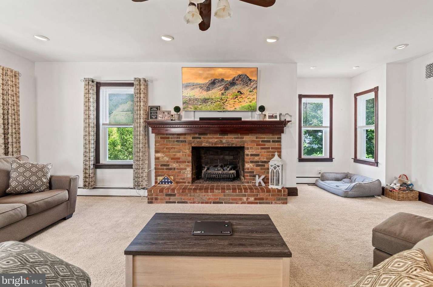 24 Central Ave, Moorestown NJ  08057-2415 exterior