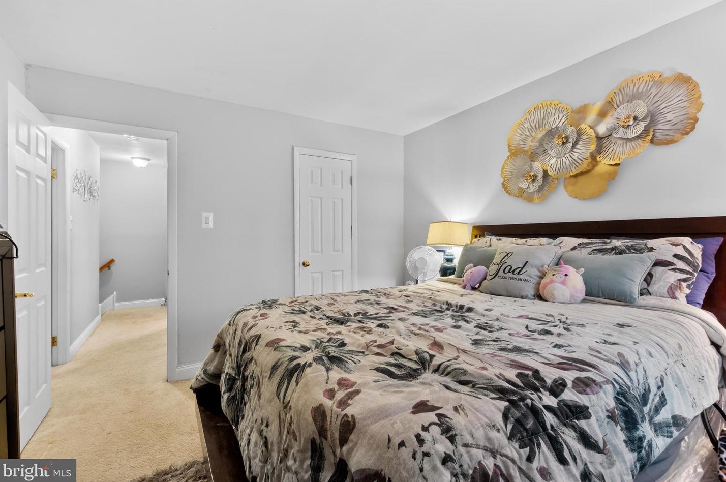 2139 Harbour Dr, Palmyra NJ  08065-1105 exterior