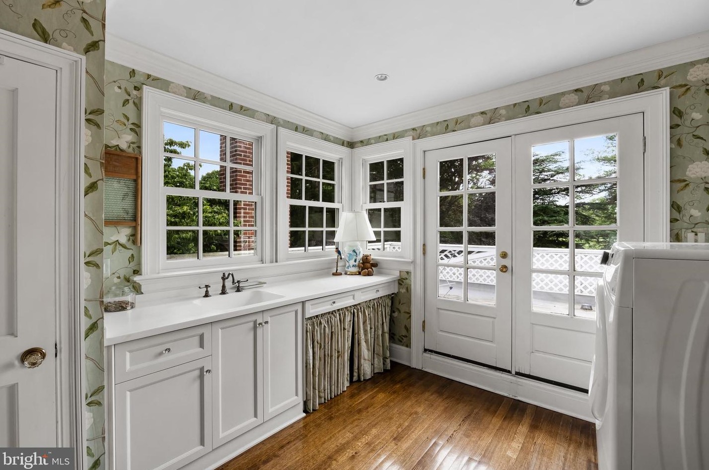 840 Golfview Rd, Moorestown NJ 08057-2024 exterior