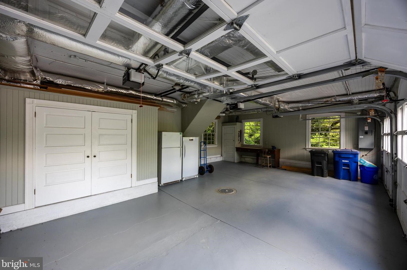 840 Golfview Rd, Moorestown NJ 08057-2024 exterior