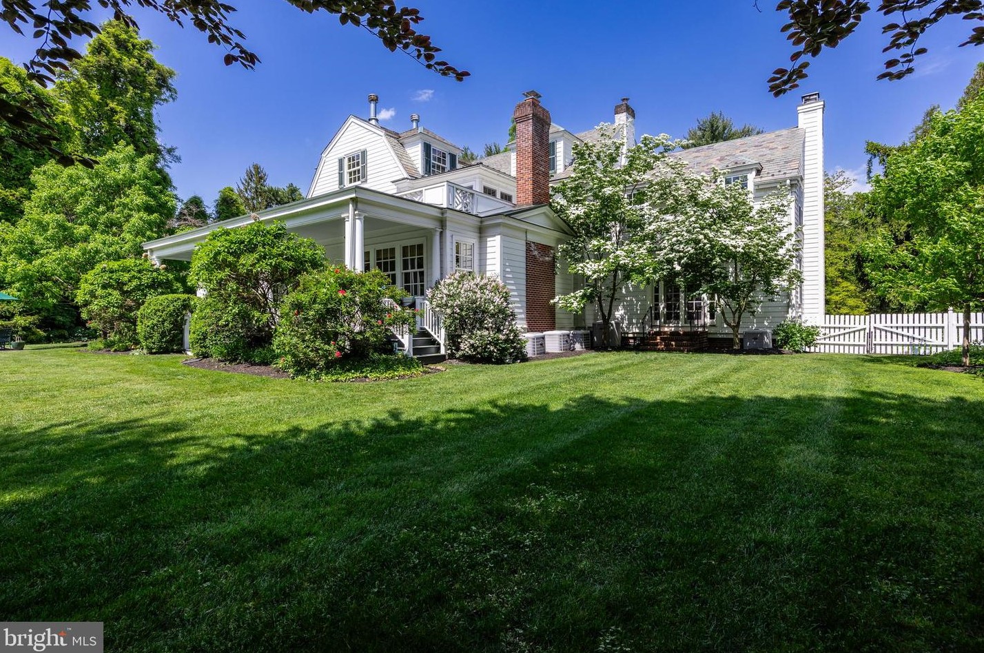 840 Golfview Rd, Moorestown NJ 08057-2024 exterior