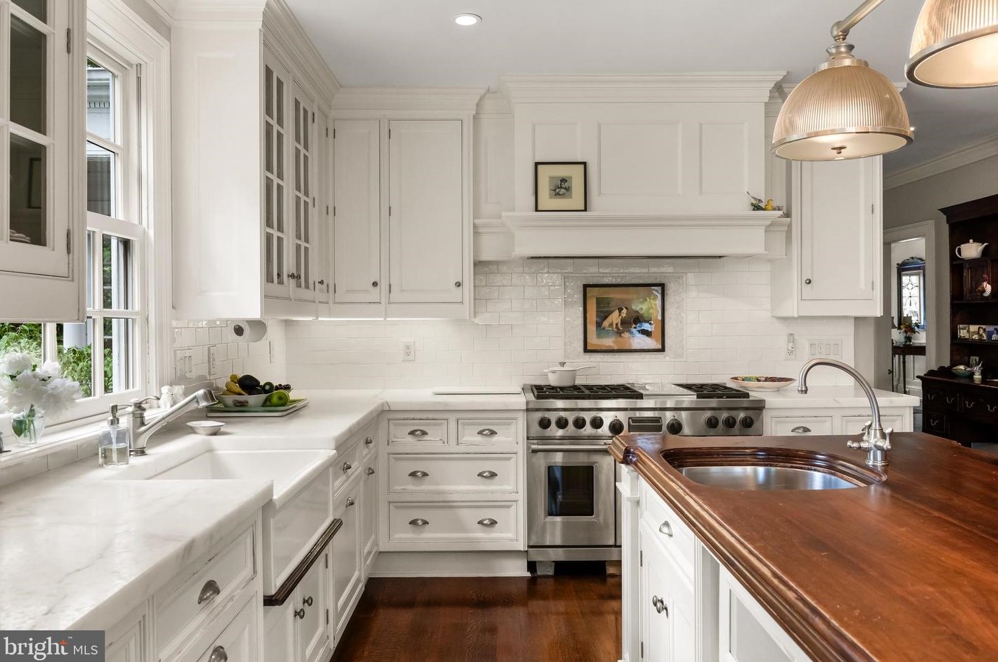 840 Golfview Rd, Moorestown NJ 08057-2024 exterior