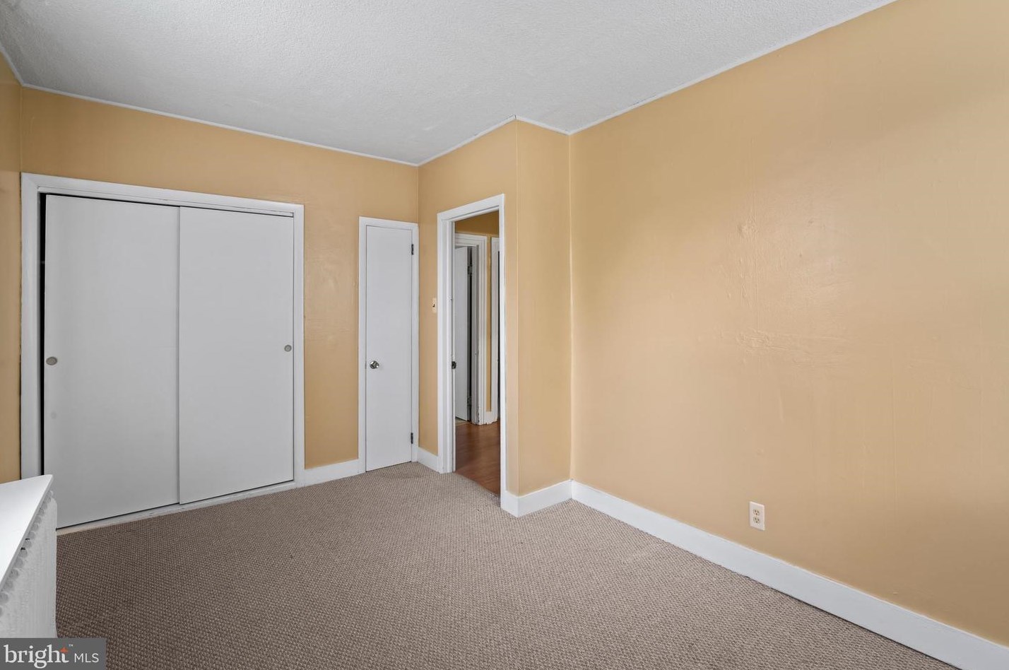 739 Cinnaminson Ave, Palmyra NJ 08065-1820 exterior