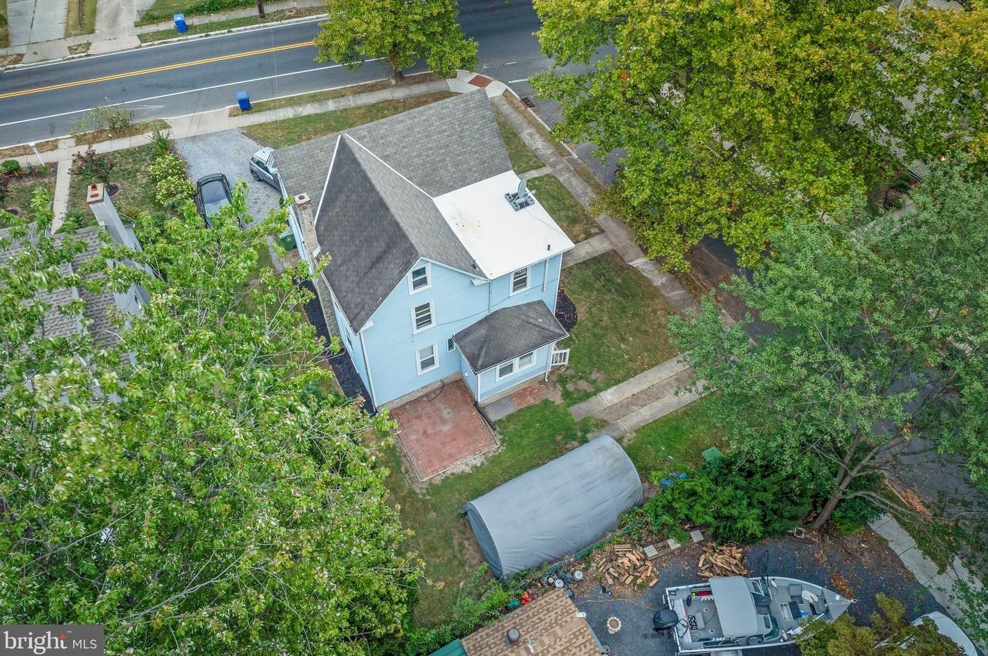 739 Cinnaminson Ave, Palmyra NJ 08065-1820 exterior