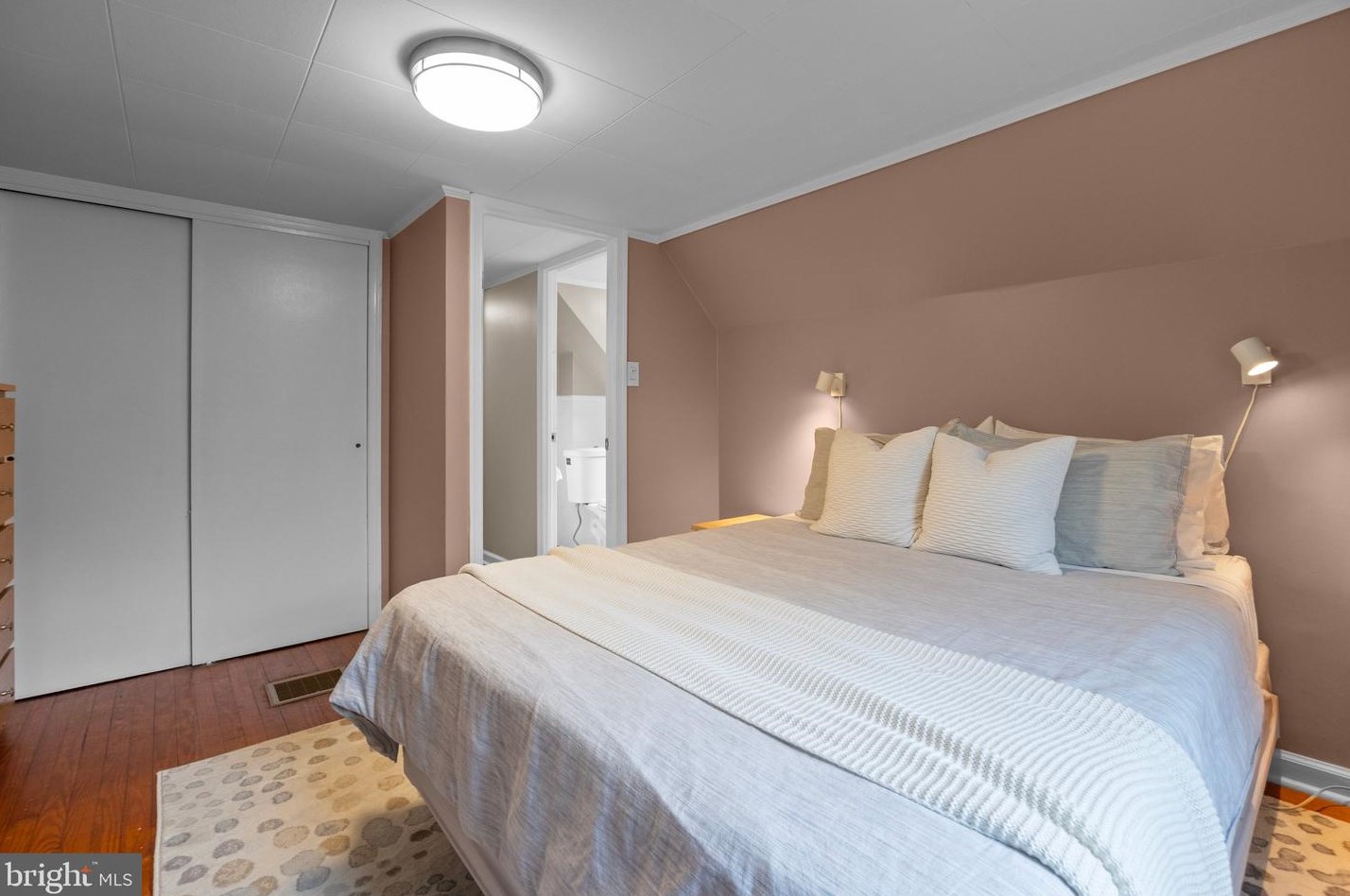 500 Fulton St, Riverton NJ 08077-1151 exterior