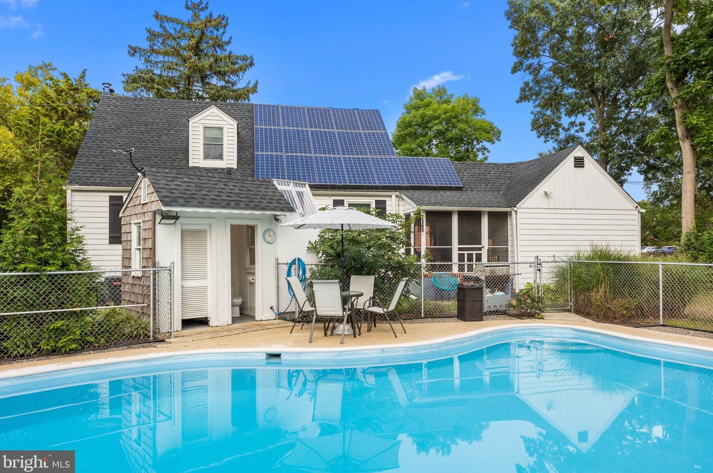 500 Fulton St, Riverton NJ 08077-1151 exterior