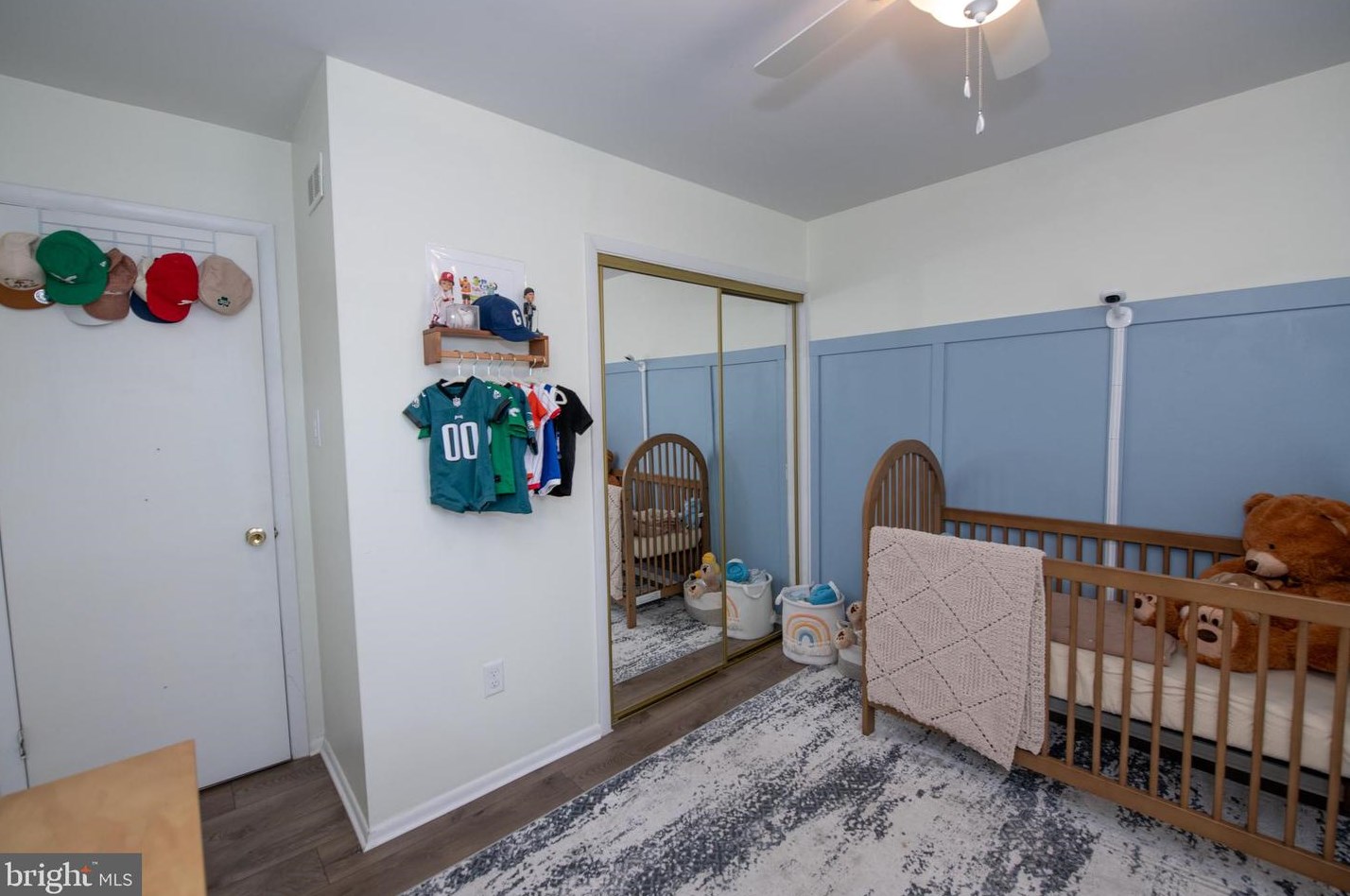 1062 Harbour Dr, Palmyra NJ  08065-1211 exterior