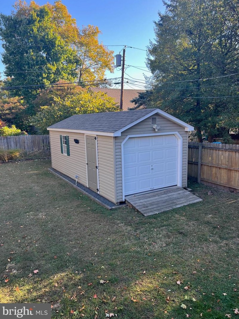 608 Lincoln Ave, Palmyra NJ 08065-2007 exterior