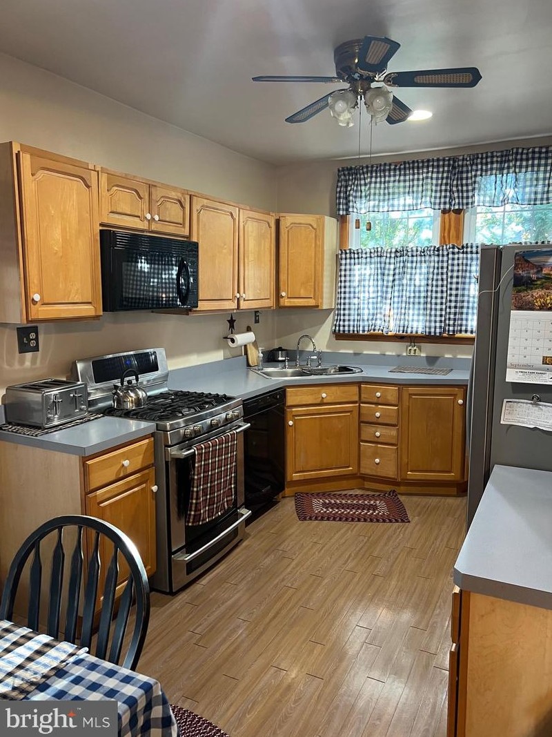 608 Lincoln Ave, Palmyra NJ 08065-2007 exterior