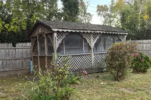 9 Frazier St, Burlington, NJ 08016 - Photo 31