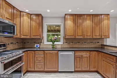 235 Lakeshore Drive, Marlton, NJ 08053 - Photo 9