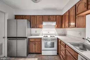 4303 Tarnbrook Dr, Mount Laurel, NJ 08054 - Photo 11