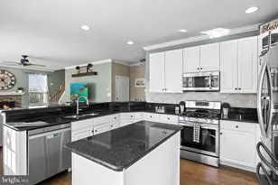 11 Tyler Pl, Hainesport, NJ 08036 - Photo 13