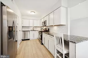 3003 Harbour Dr, Palmyra, NJ 08065 - Photo 13