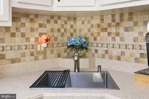 8 Kettlebrook Dr, Mount Laurel, NJ 08054 - Photo 15