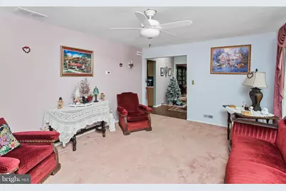 102 Carriage Hill Court, Mansfield Township, NJ 08022 - Photo 7