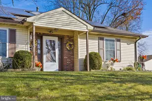 102 Carriage Hill Ct, Mansfield Township, NJ 08022 - Photo 5