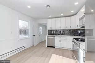 105 Huntington Dr, Southampton, NJ 08088 - Photo 11