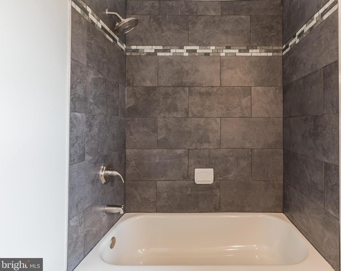 10 Central Ave, Moorestown NJ 08057-3639 exterior