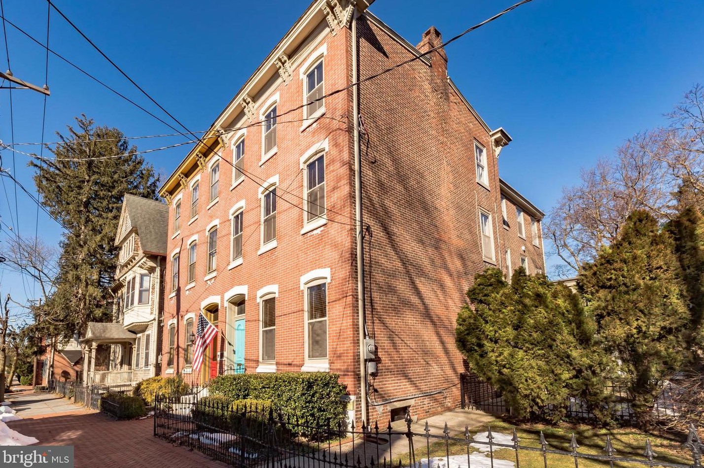 31 Un St, Burlington NJ 08016-1508 exterior