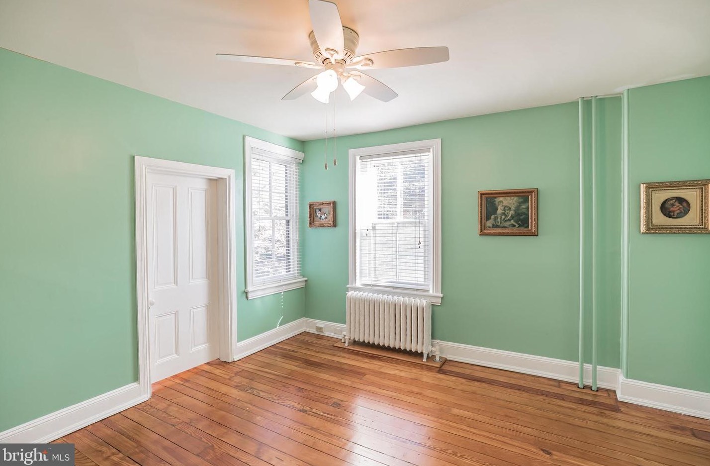 31 Un St, Burlington NJ 08016-1508 exterior