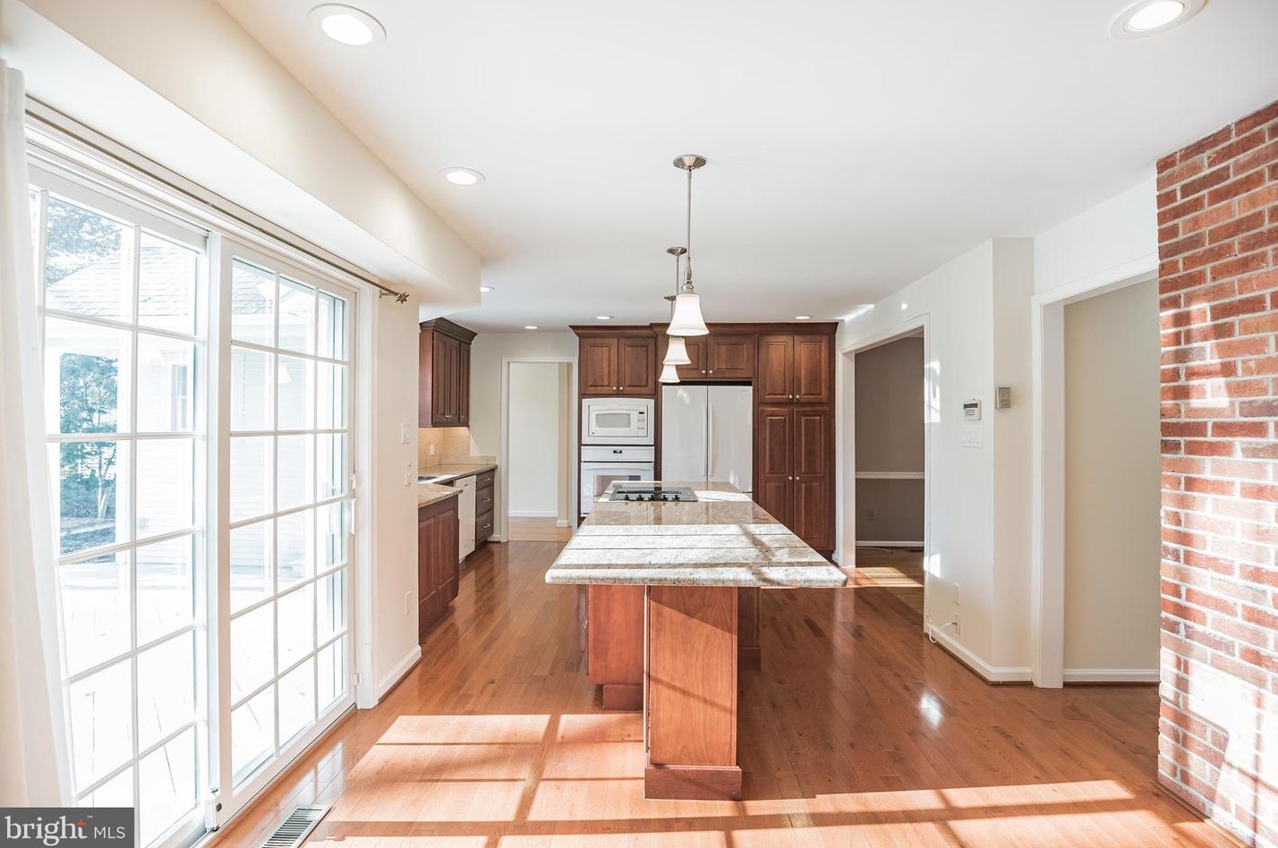 204 Chestnut St, Moorestown NJ 08057-3601 exterior