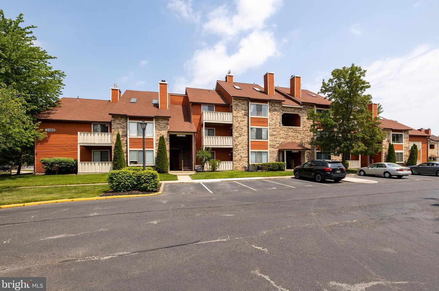 2108 Greenwood Ct, Mount Laurel NJ  08054-4230 exterior