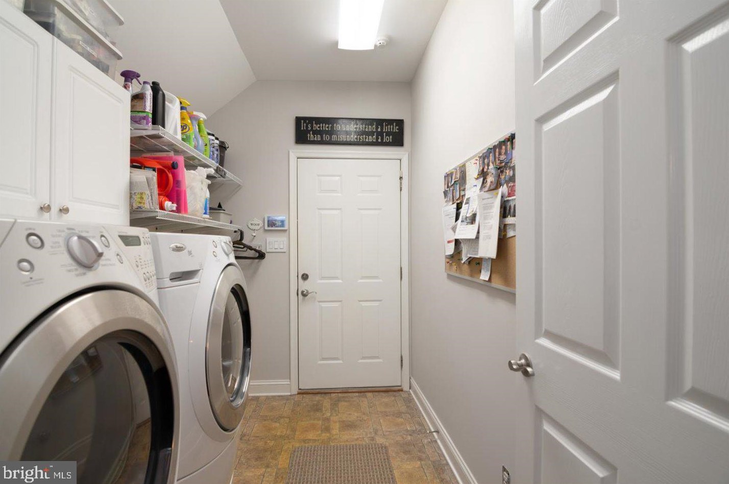 22 Magnolia Ct, Medford NJ  08055-8181 exterior