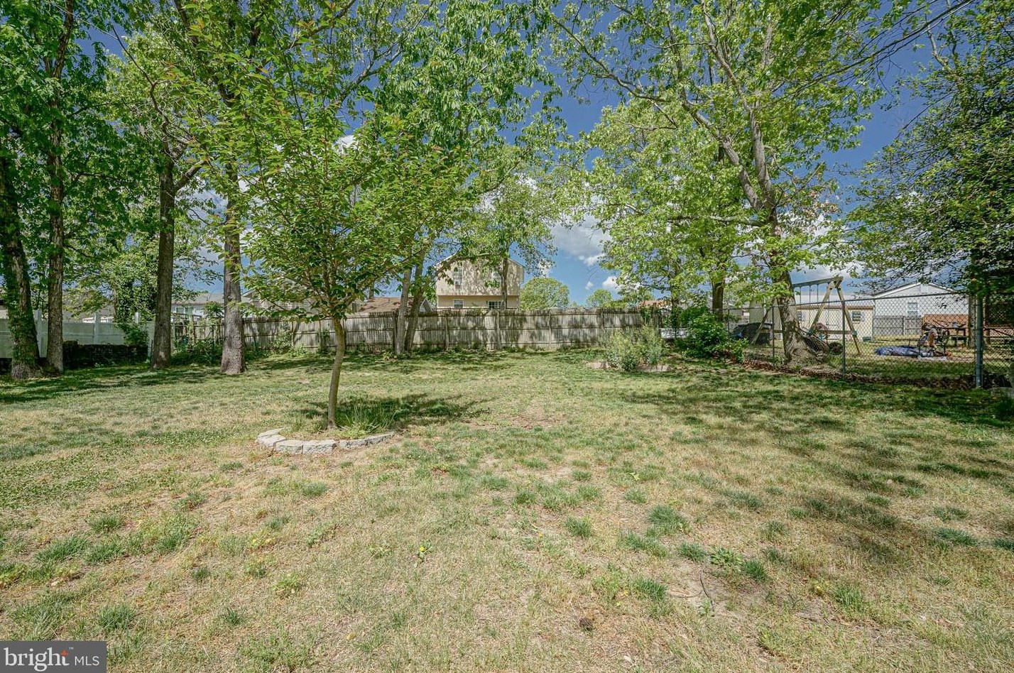 522 Brian Ave, Millville NJ  08332-4061 exterior