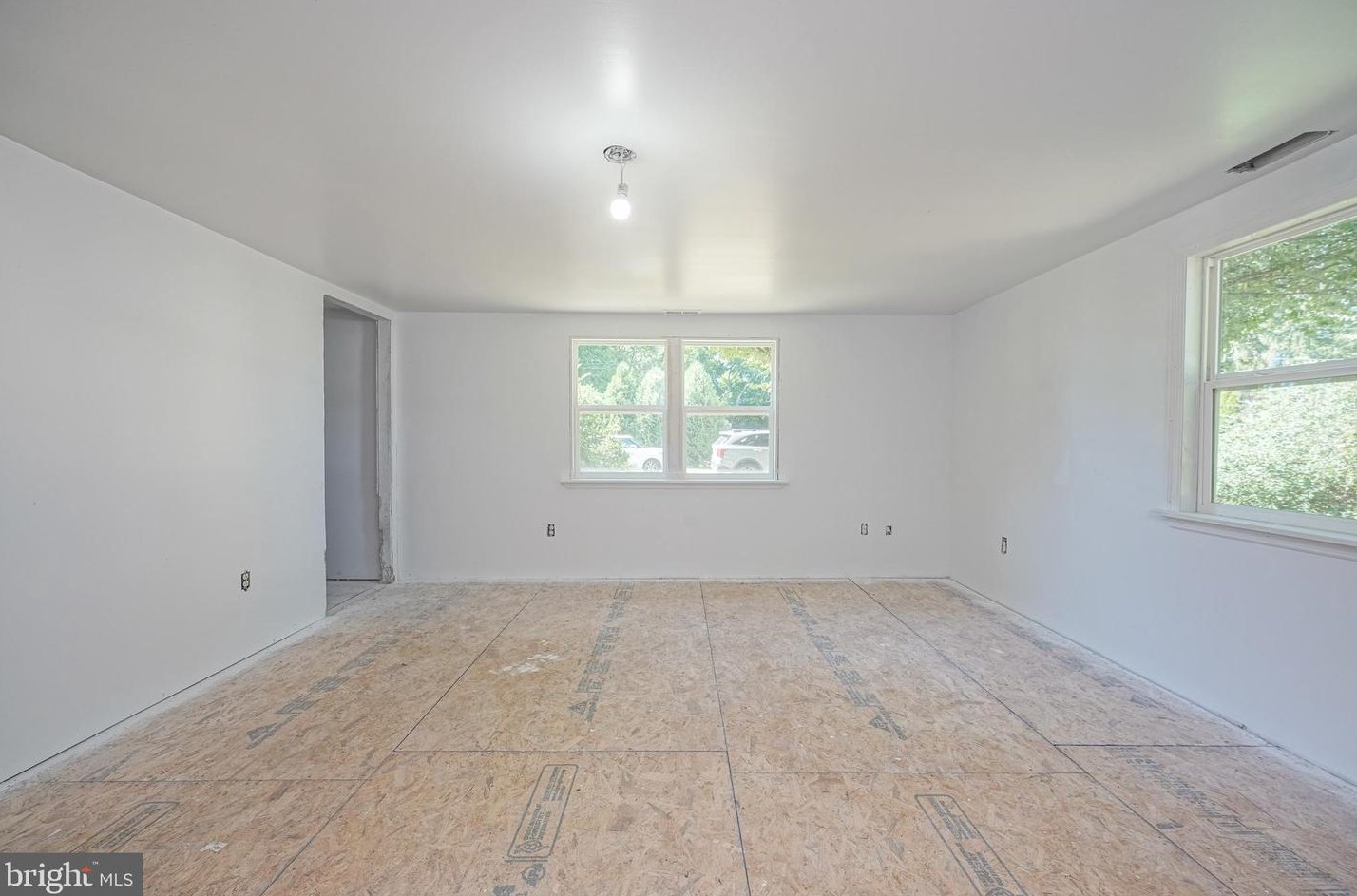 12 Hilton Ave, Stow Creek Twp NJ  08302-3542 exterior