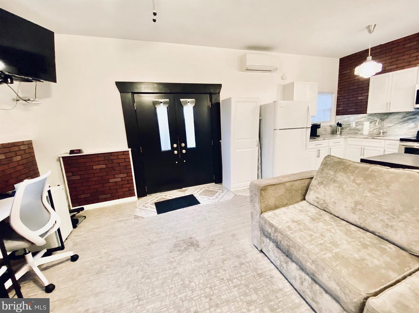 2460 Buttonwood Dr, Vineland NJ  08361-6614 exterior