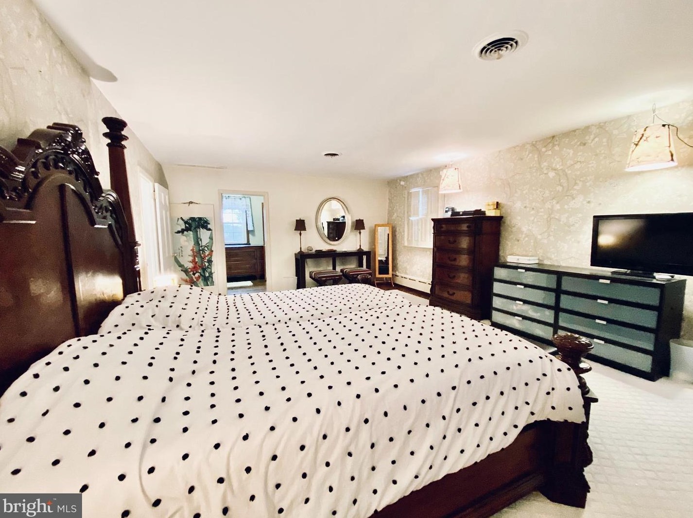 2460 Buttonwood Dr, Vineland NJ  08361-6614 exterior