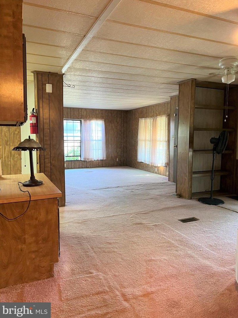 17 Jfk Blvd, Millville NJ  08332-4409 exterior