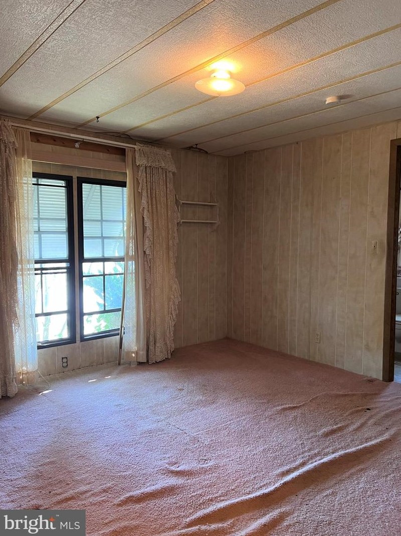 17 Jfk Blvd, Millville NJ  08332-4409 exterior