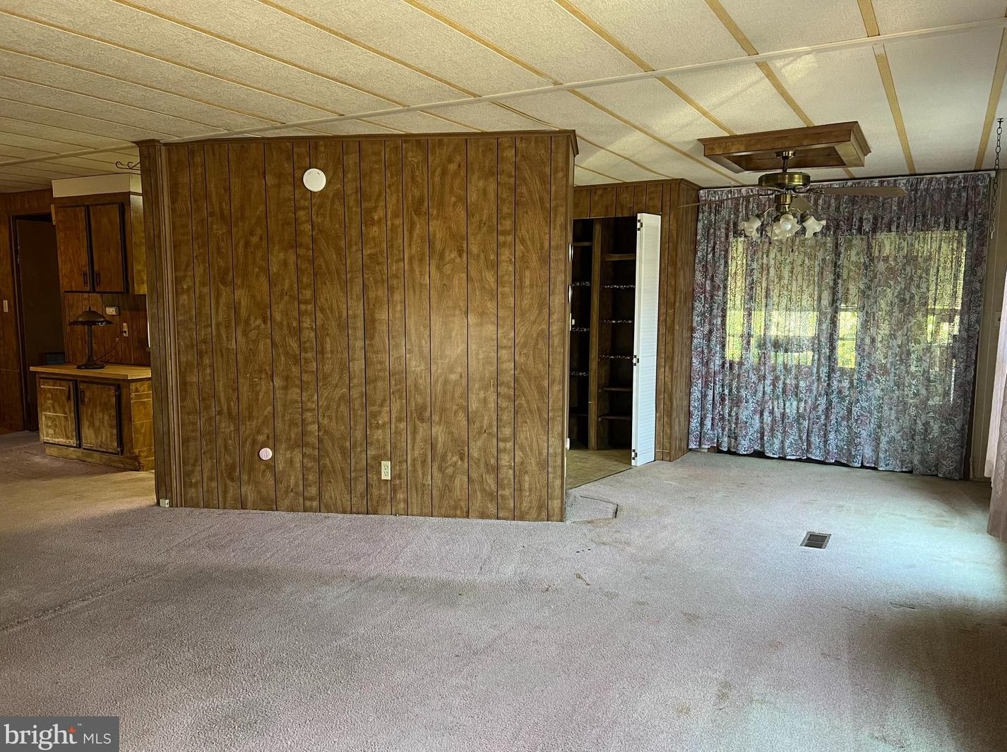 17 Jfk Blvd, Millville NJ  08332-4409 exterior