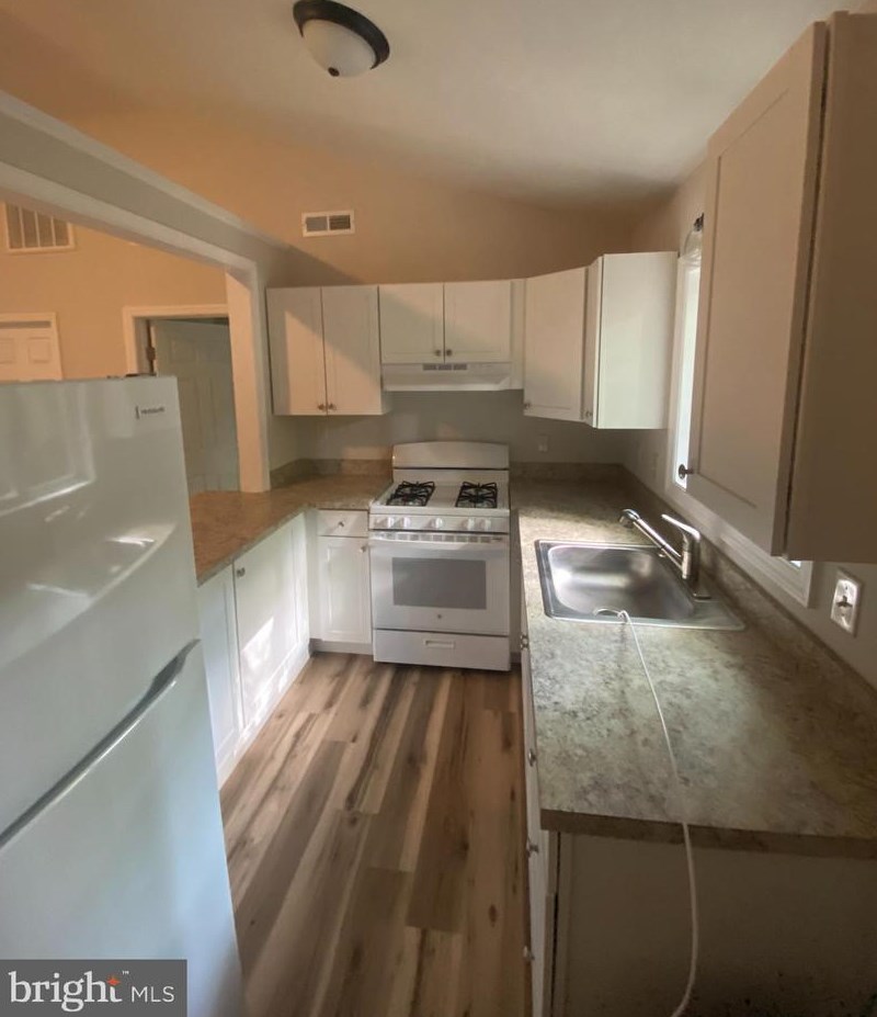 404 Cherry Rd, Millville NJ  08332-5706 exterior