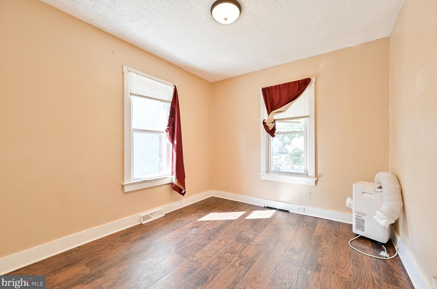 721 Florence Ave, Vineland NJ 08360-5771 exterior