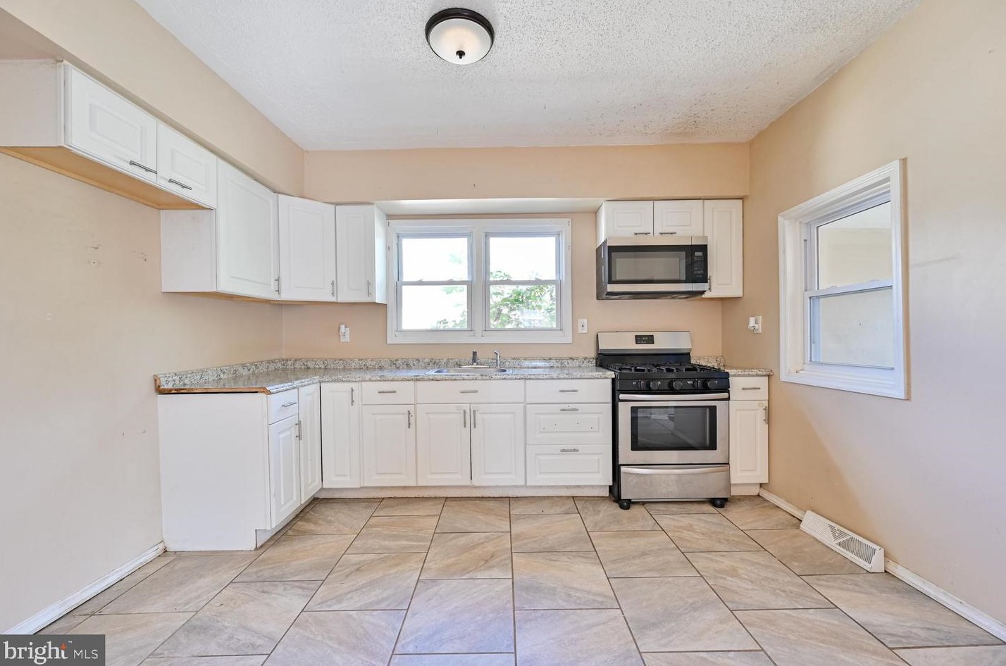 721 Florence Ave, Vineland NJ 08360-5771 exterior