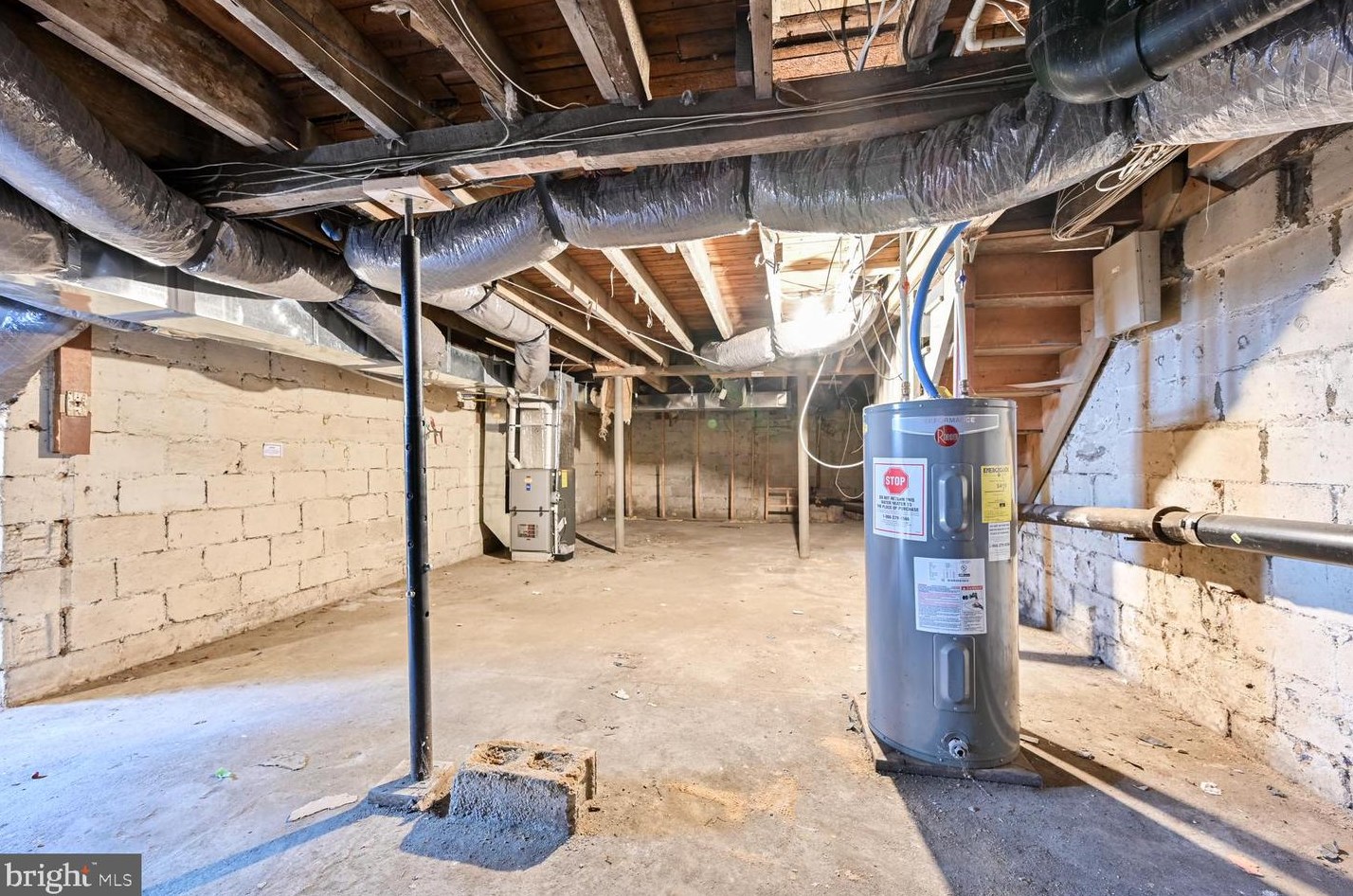 409 East Ave, Vineland NJ 08360-3815 exterior