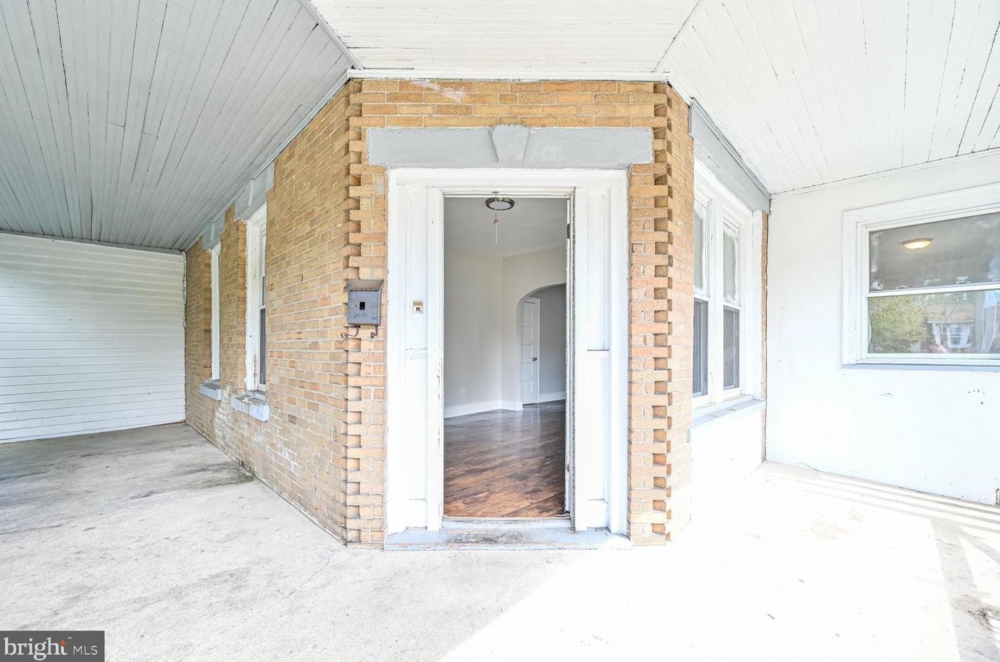 409 East Ave, Vineland NJ 08360-3815 exterior