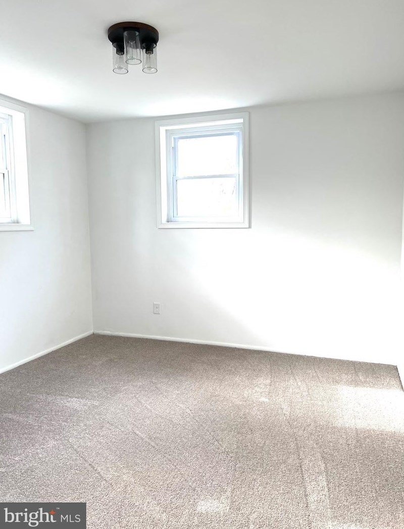 896 Vineland Ave, Stow Creek Twp NJ  08302-4819 exterior