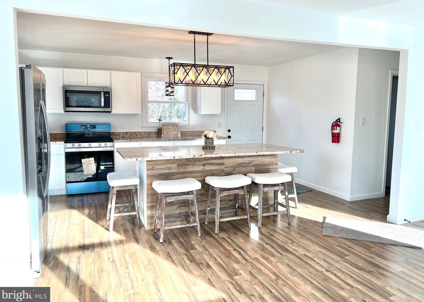 896 Vineland Ave, Stow Creek Twp NJ  08302-4819 exterior