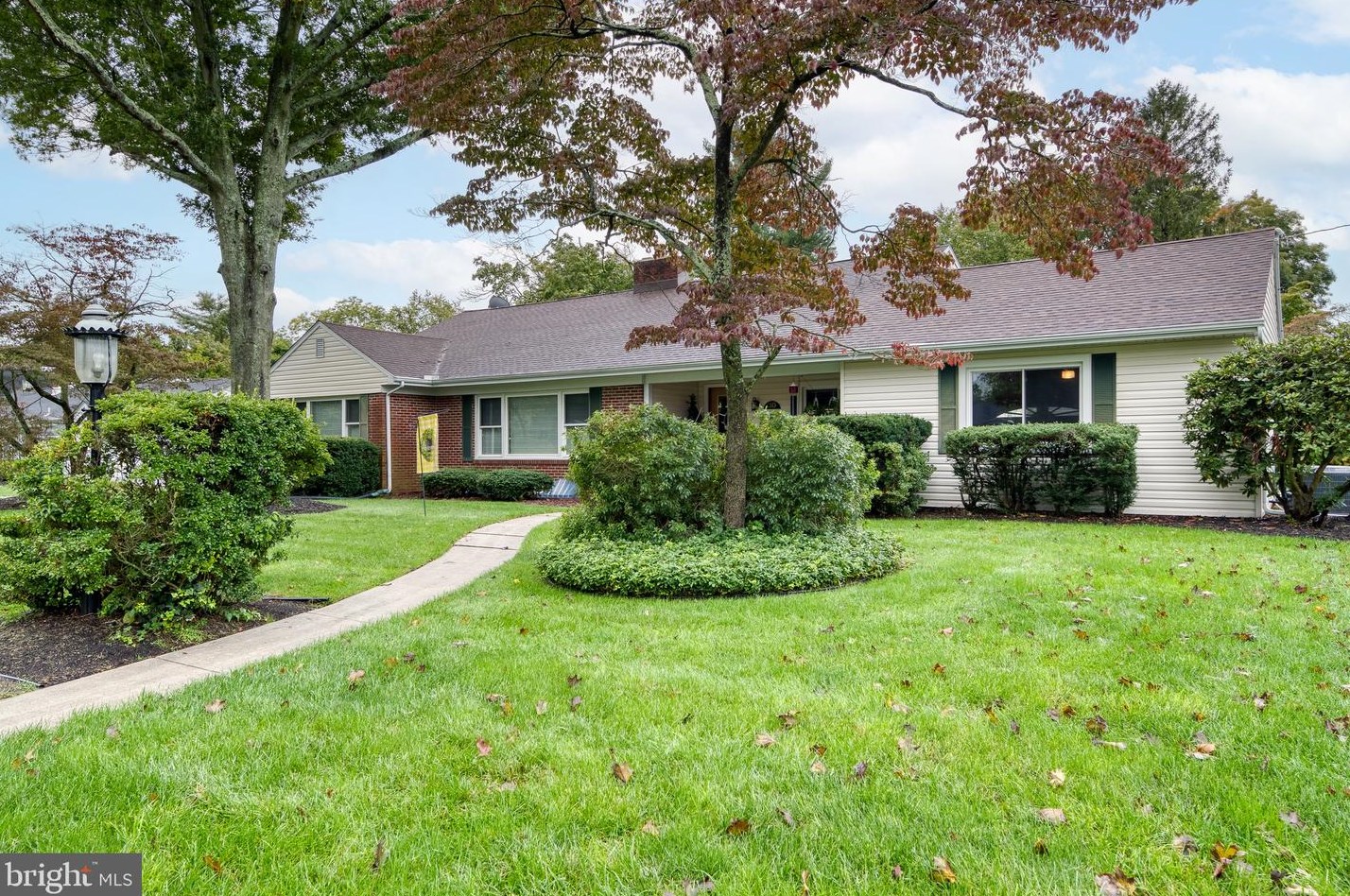 30 Northwood Dr, Vineland NJ  08360-4108 exterior