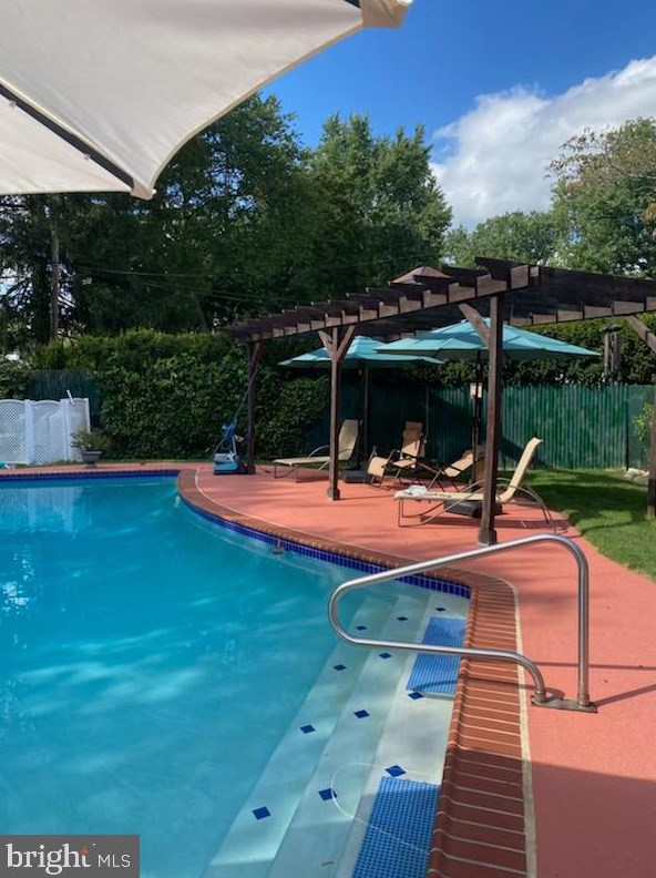 30 Northwood Dr, Vineland NJ  08360-4108 exterior