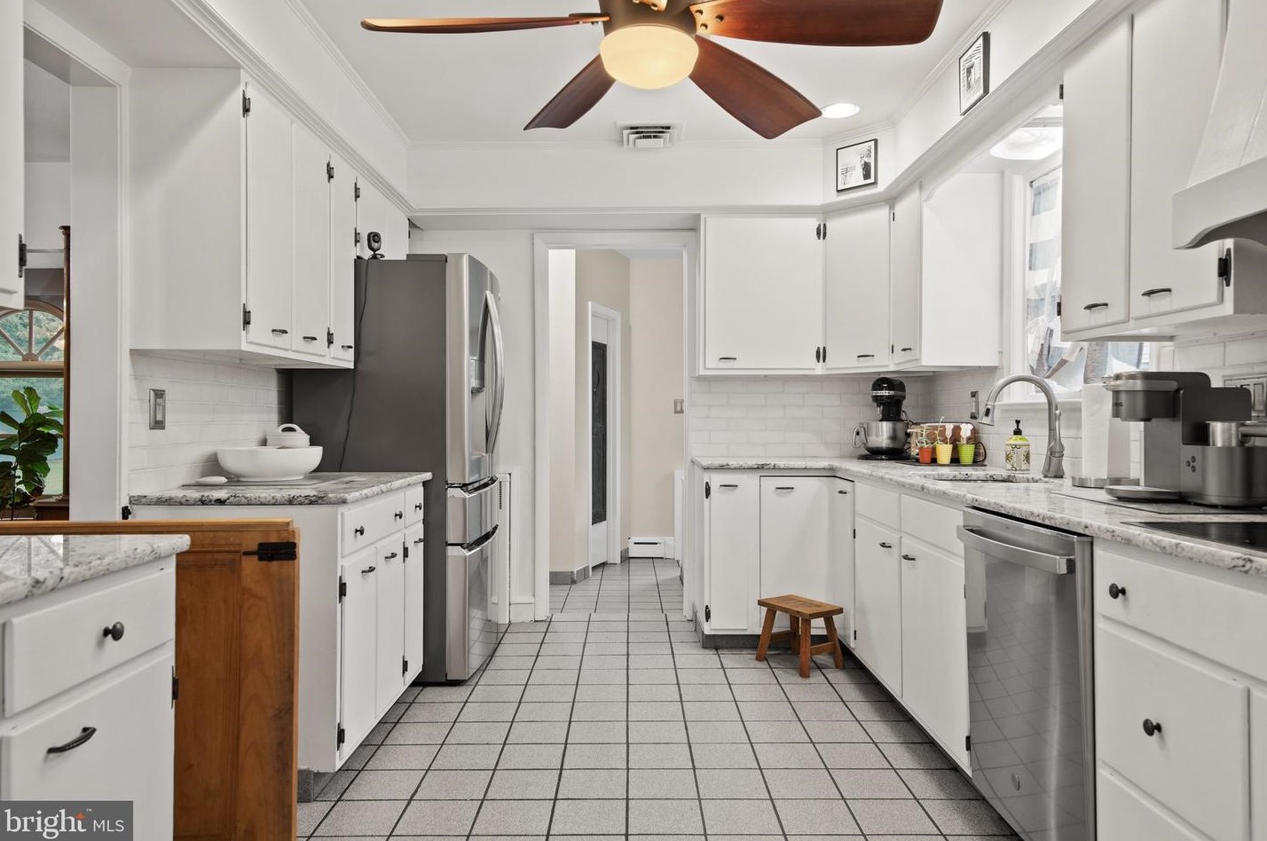 30 Northwood Dr, Vineland NJ  08360-4108 exterior
