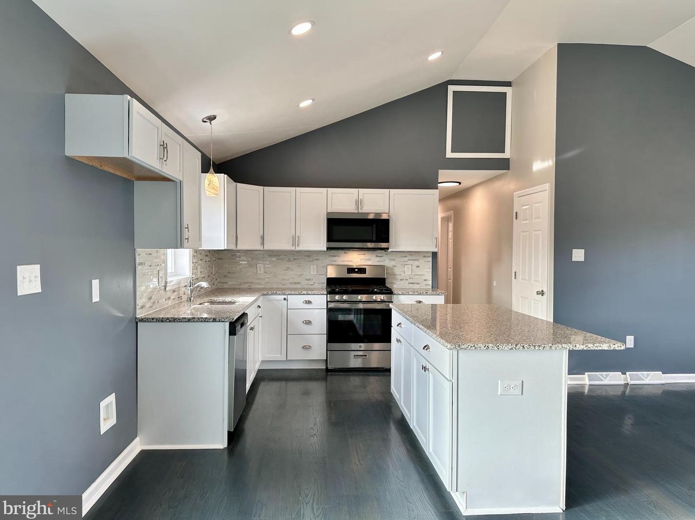 59 Piercetown Rd, Millville NJ  08332-7908 exterior