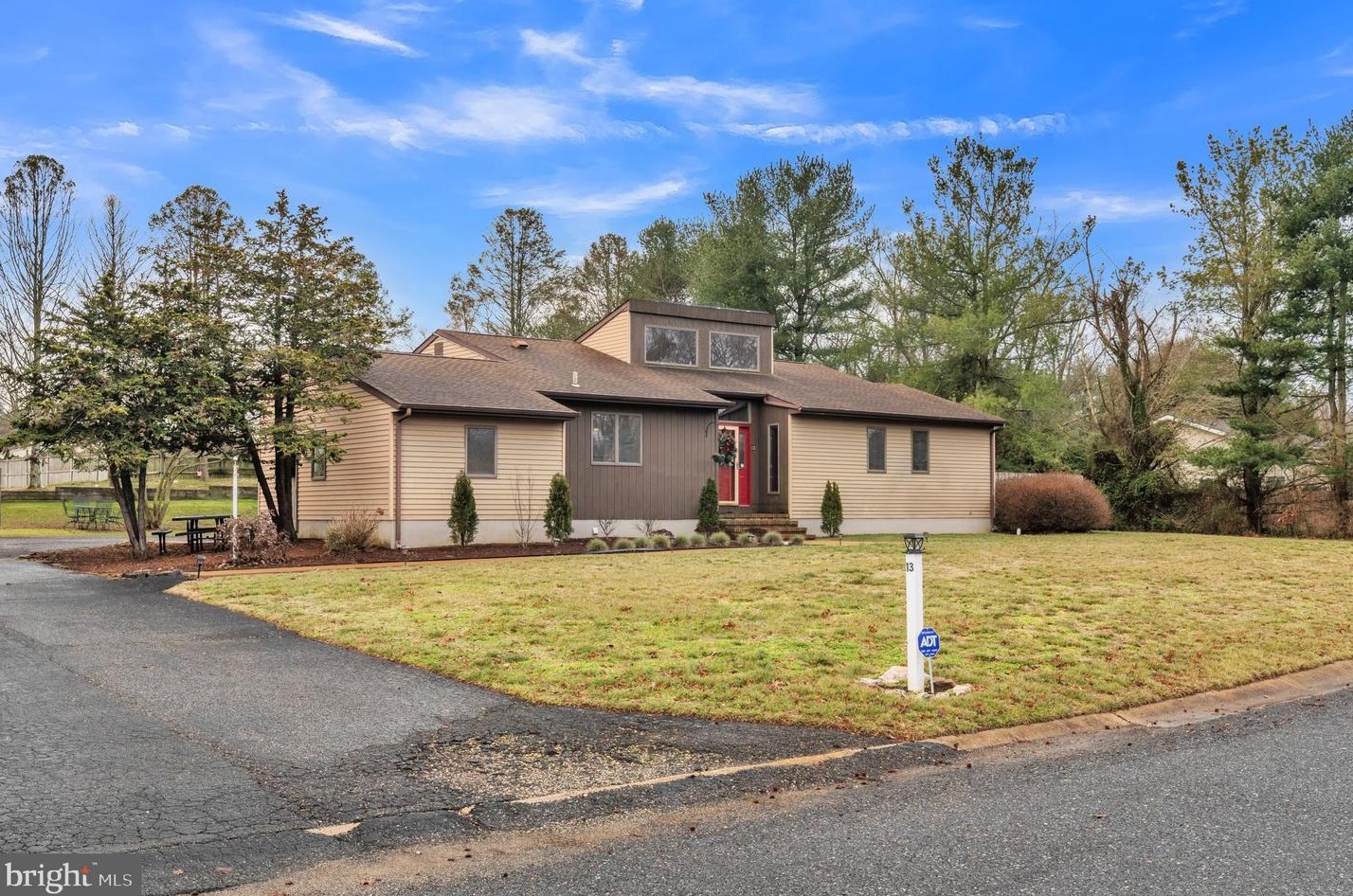 13 Silver Brook Dr, Stow Creek Twp NJ  08302-9407 exterior