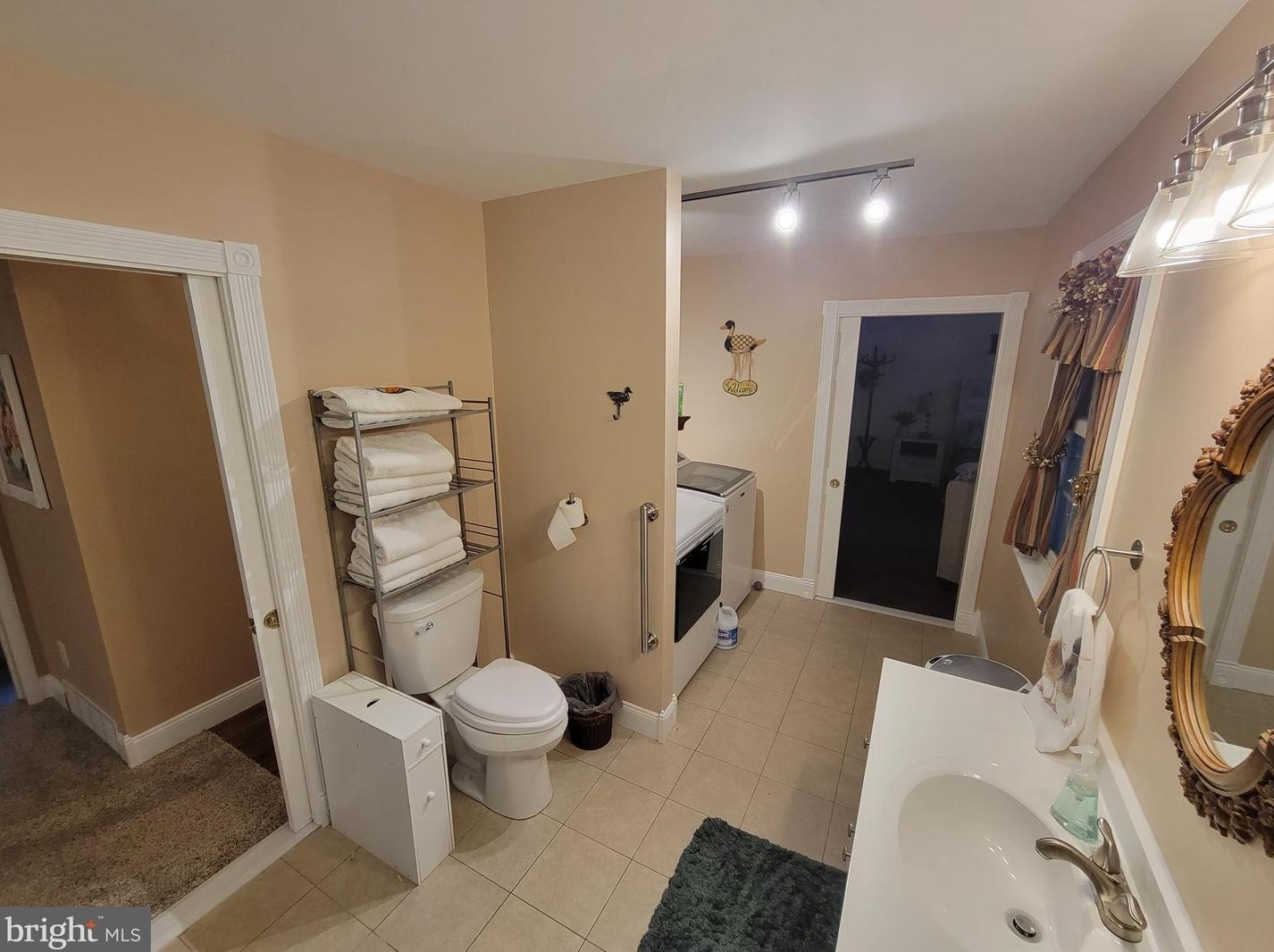 2430 Clover Ln, Millville NJ  08332-6408 exterior