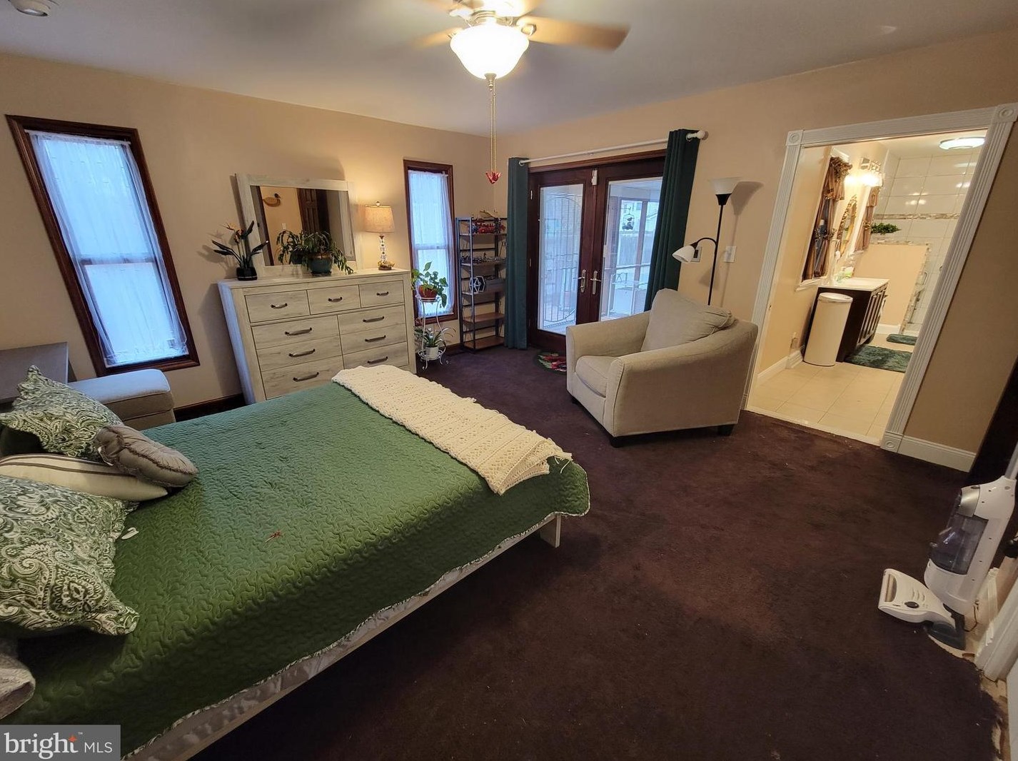 2430 Clover Ln, Millville NJ  08332-6408 exterior