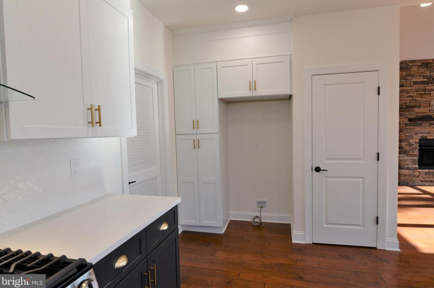 5010 Covered Bridge Rd, Millville NJ  08332 exterior